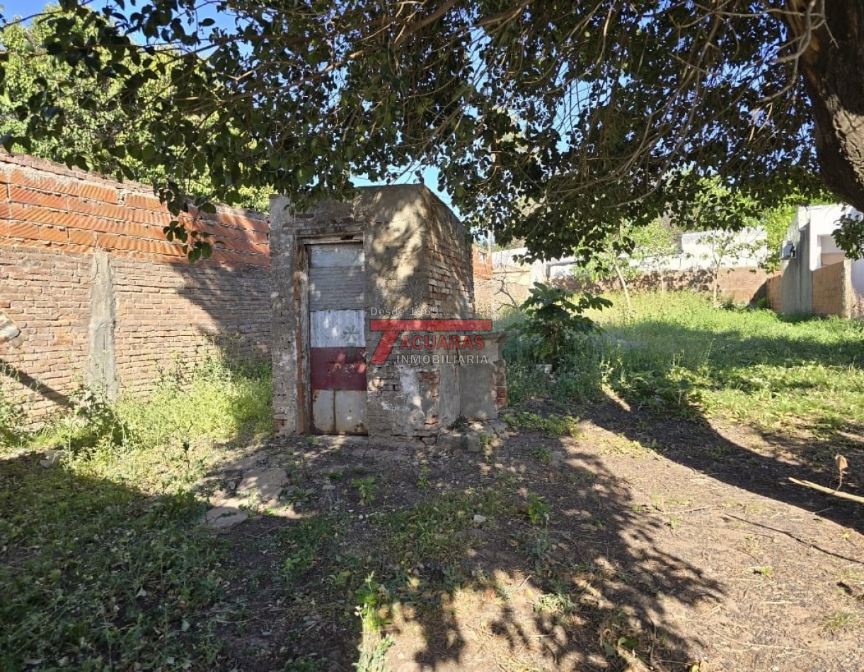 VENTA DE CASA EN CALLE GOBERNADOR MIHURA.