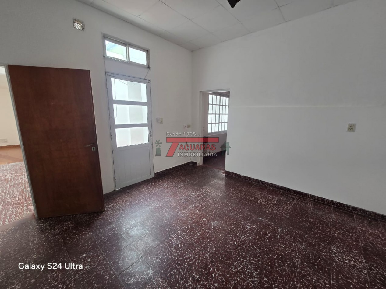 OPORTUNIDAD, CASA INTERNA 3 DORMITORIOS .