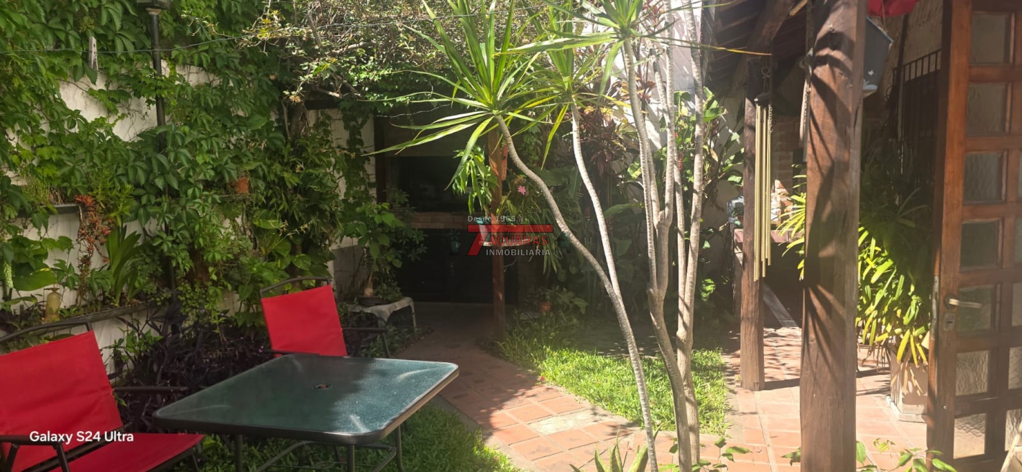 CASA INTERNA 3 HABITACIONES SOBRE  CALLE  CERVANTES .