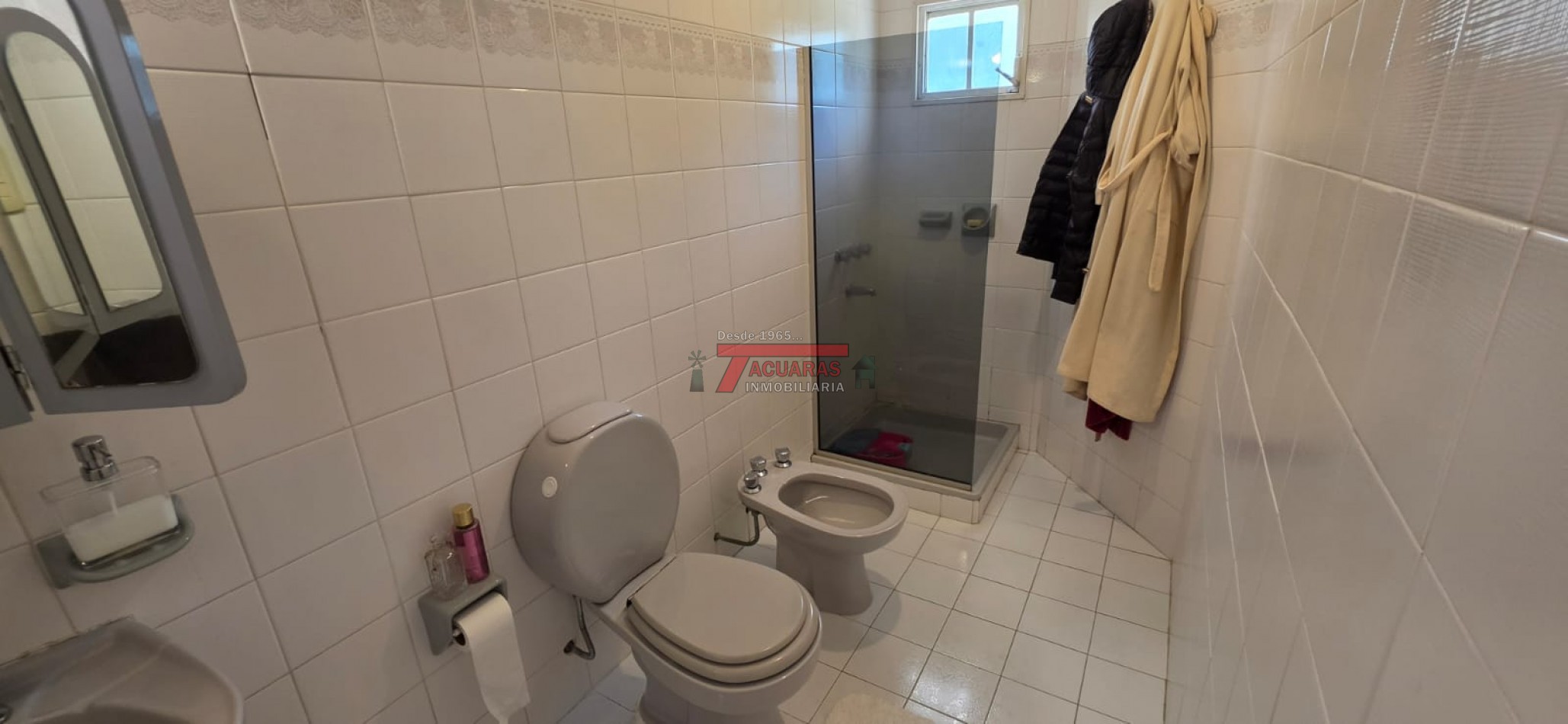 CASA EN VENTA UBICADA EN CALLE BLAS PARERA.