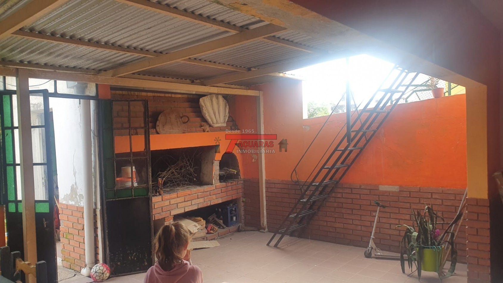 VENTA DE CASA 3 DORMITORIOS CALLE ALSINA.