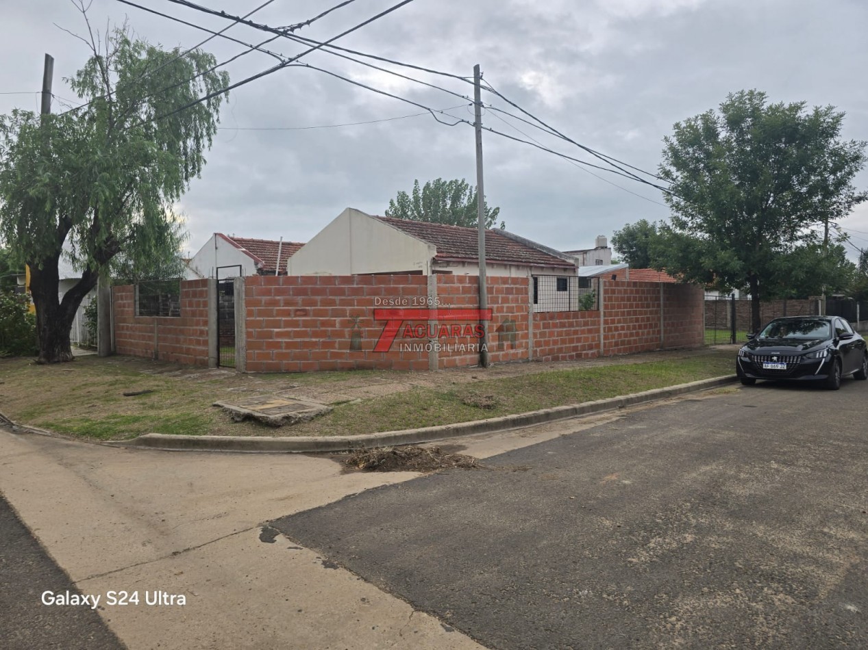 VENTA DE CASA  DE 2 DORMITORIOS EN SAN BENITO.