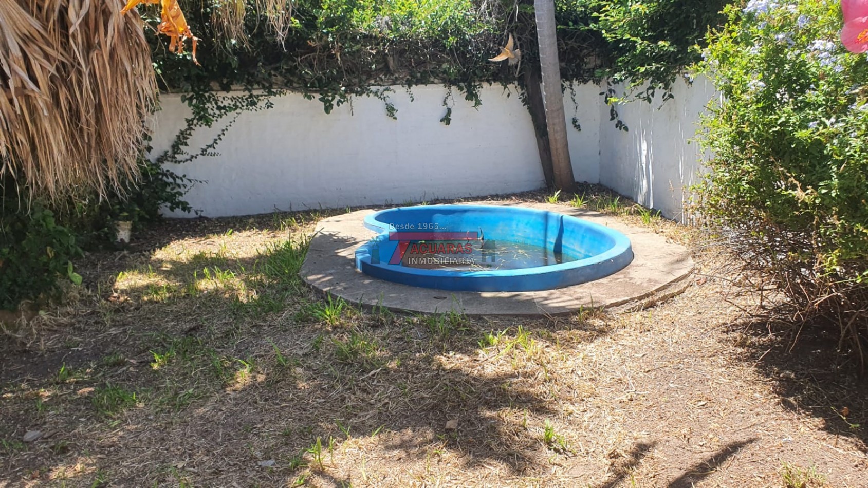 VENTA DE CASA 4 DORMITORIOS CALLE LEBENSHON.