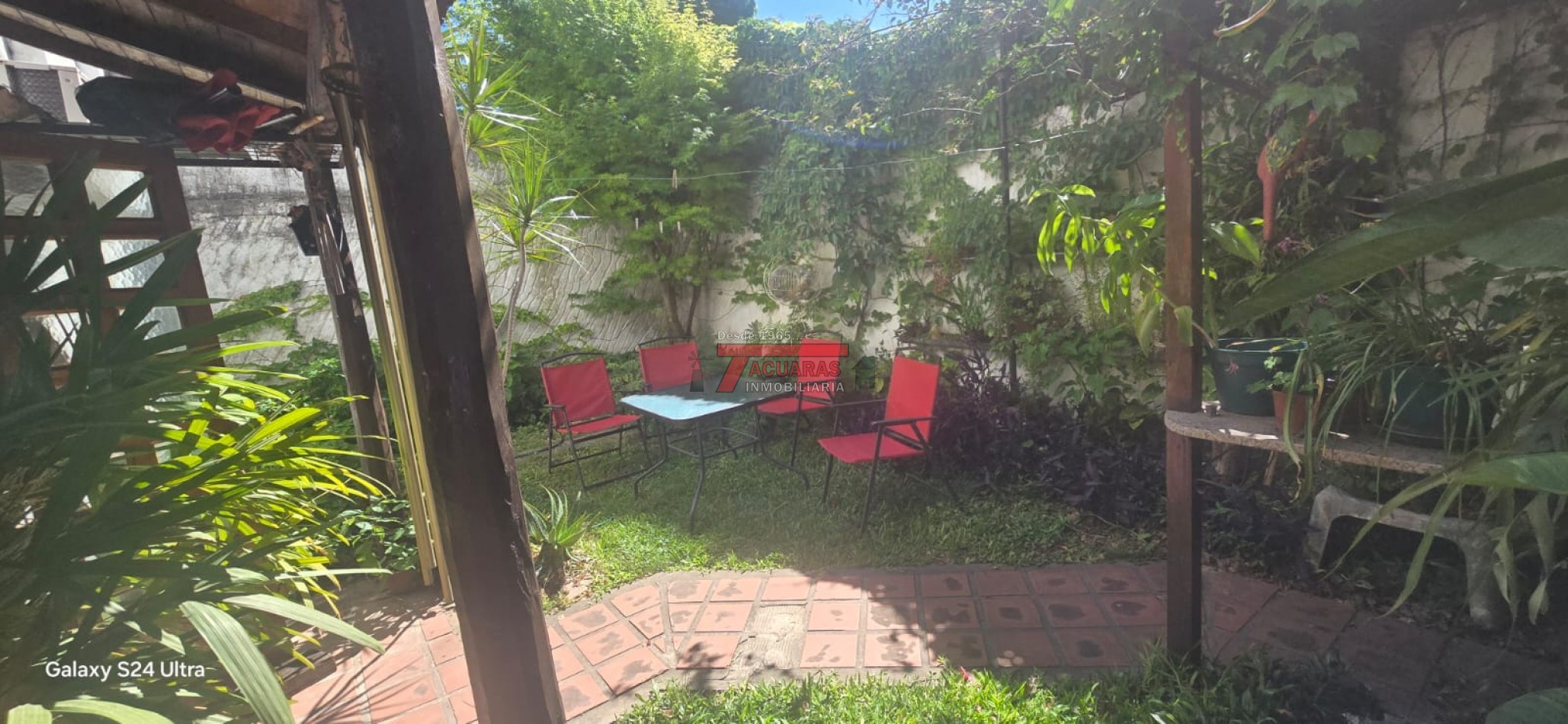 CASA INTERNA 3 HABITACIONES SOBRE  CALLE  CERVANTES .