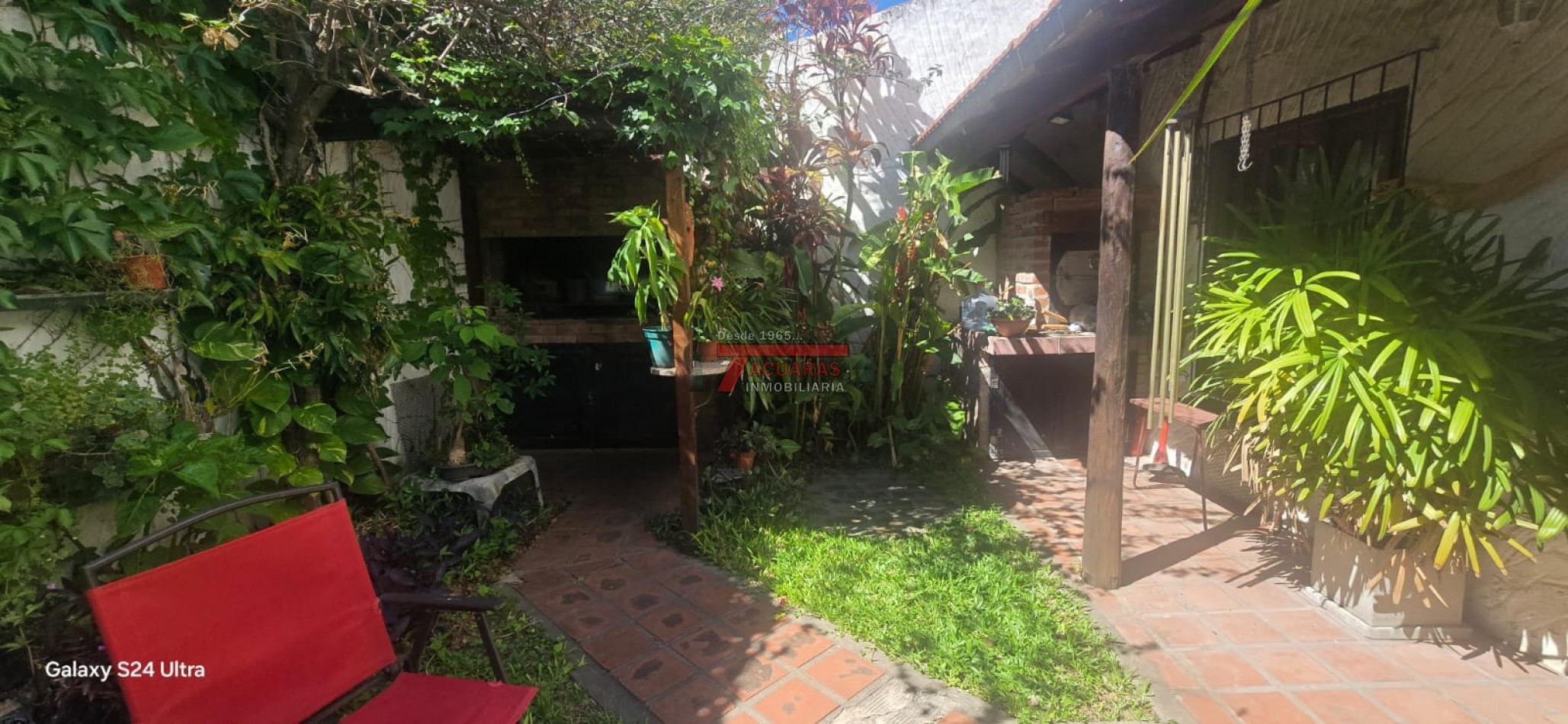 CASA INTERNA 3 HABITACIONES SOBRE  CALLE  CERVANTES .