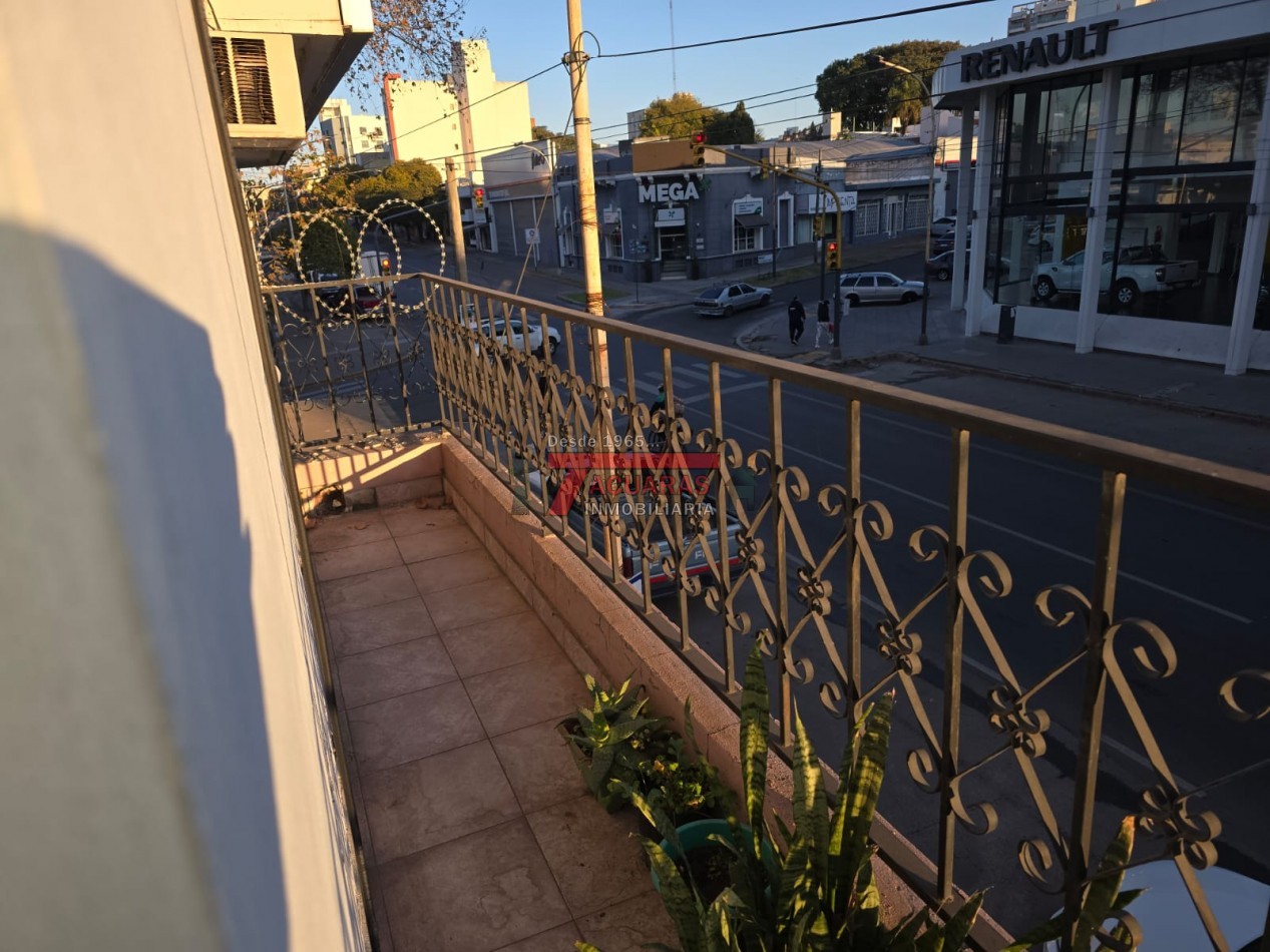 OPORTUNIDAD PARA INVERSIONISTAS, DOS DEPARTAMENTOS CALLE ECHAGUE