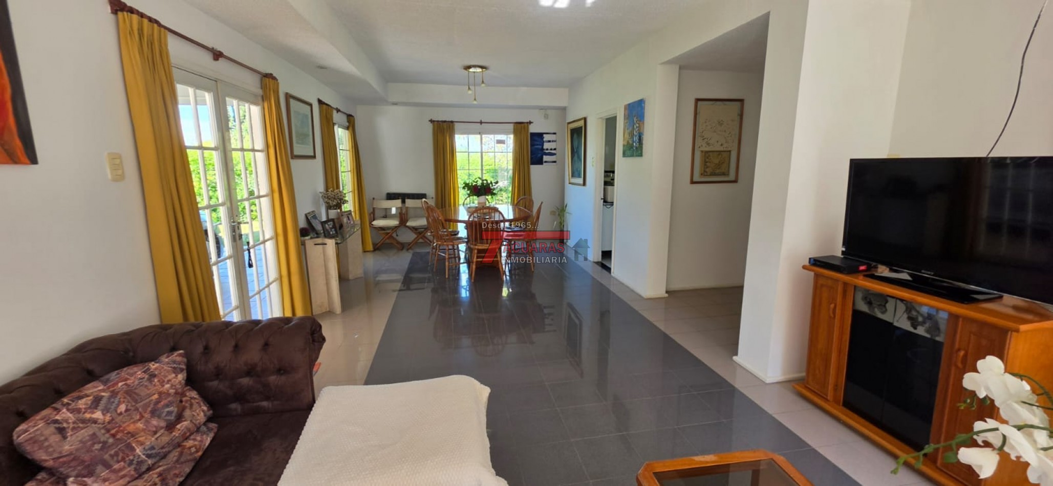 CASA EN VENTA UBICADA EN CALLE BLAS PARERA.