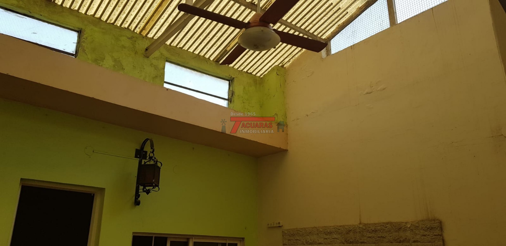 VENTA DE CASA EN CALLE SARAVI ZONA SANTA TERESITA.