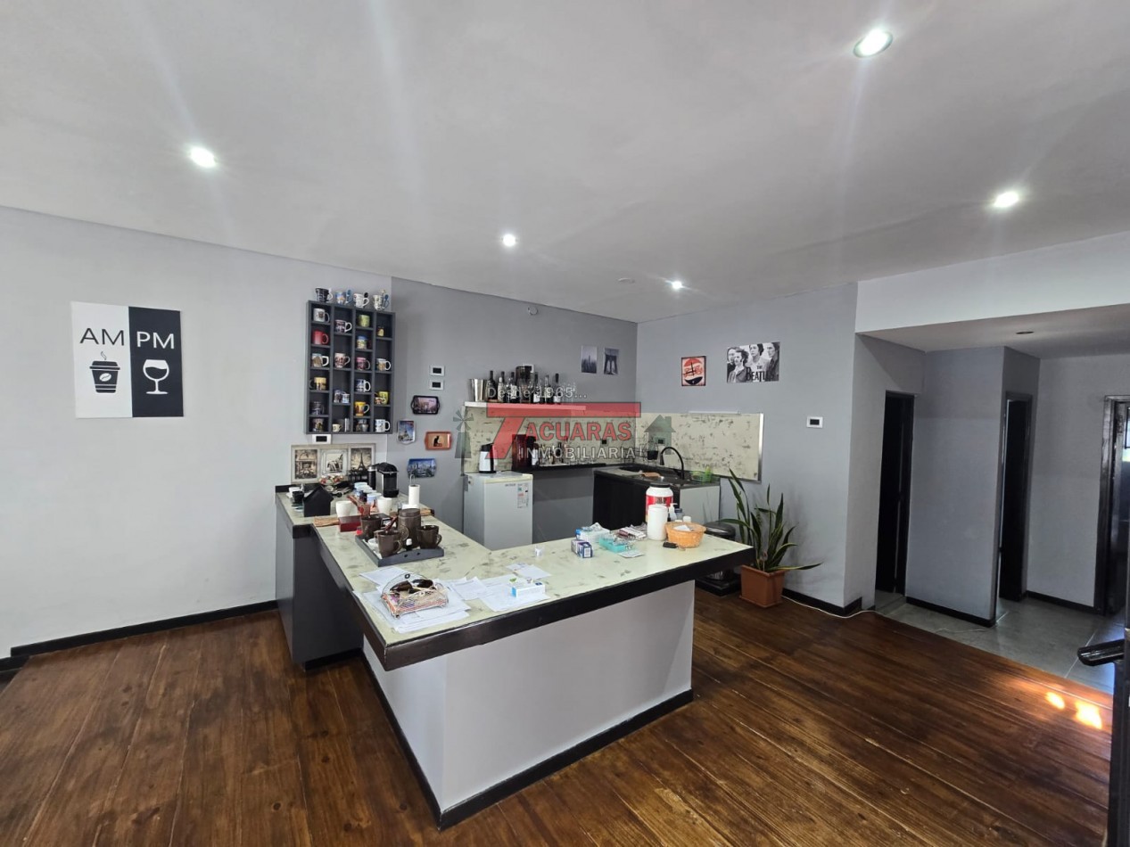 VENTA DE HERMOSA CASA EN CALLE FACUNDO ZUVIRIA 