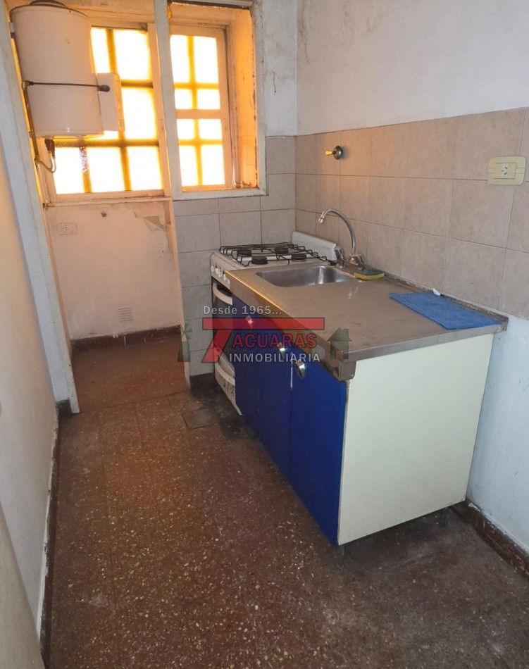 DEPARTAMENTO DE 2 DORMITORIOS CALLE CORDOBA.