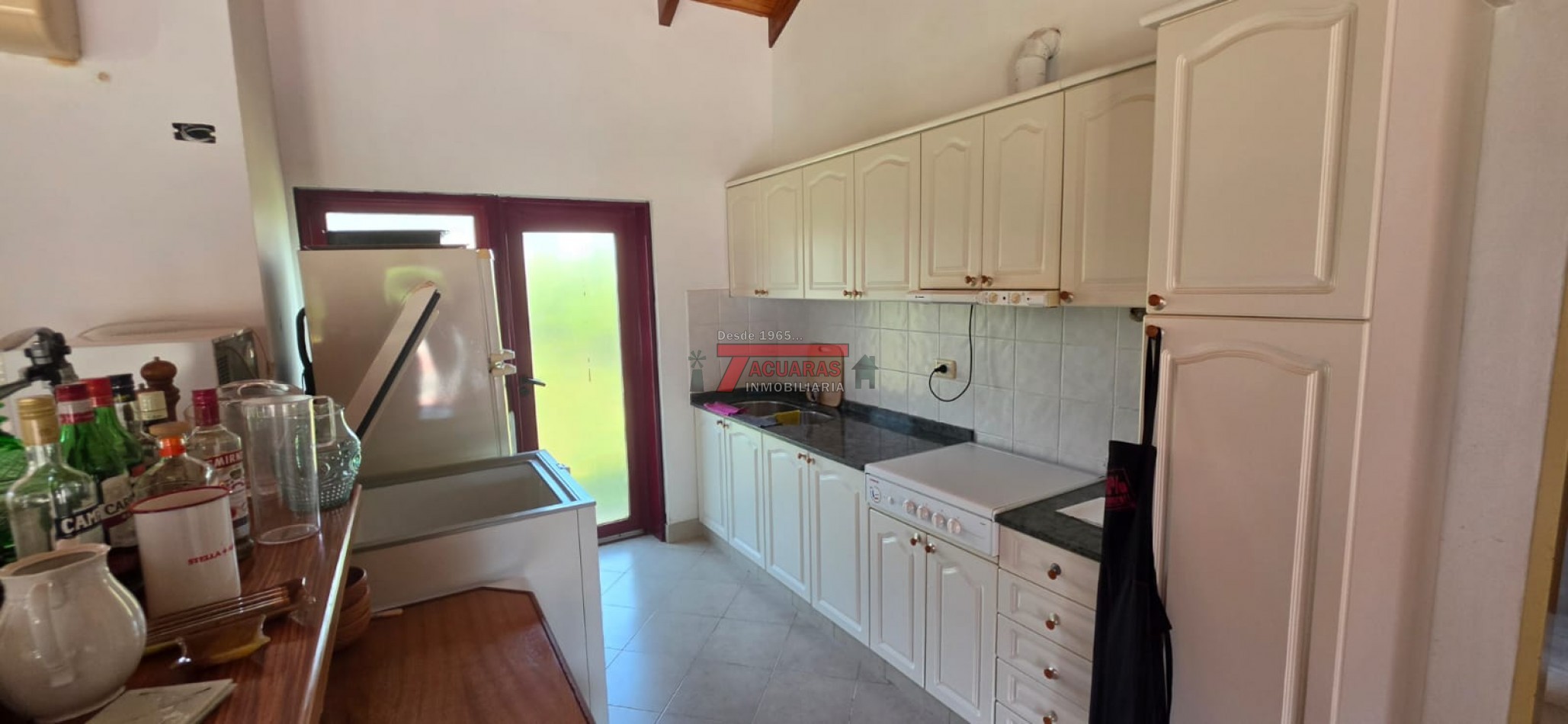 CASA EN VENTA UBICADA EN CALLE BLAS PARERA.