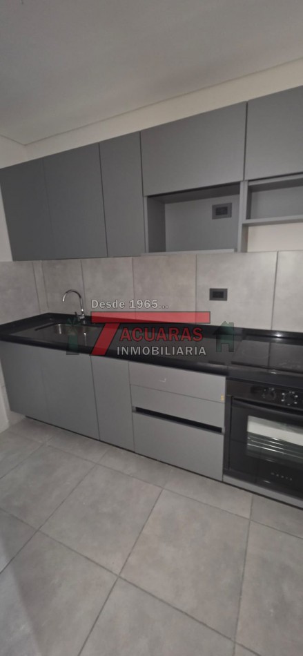 EN VENTA DEPARTAMENTO DE 1 DORMITORIO EDIFICIO TORREON , CALLE MALVINAS.