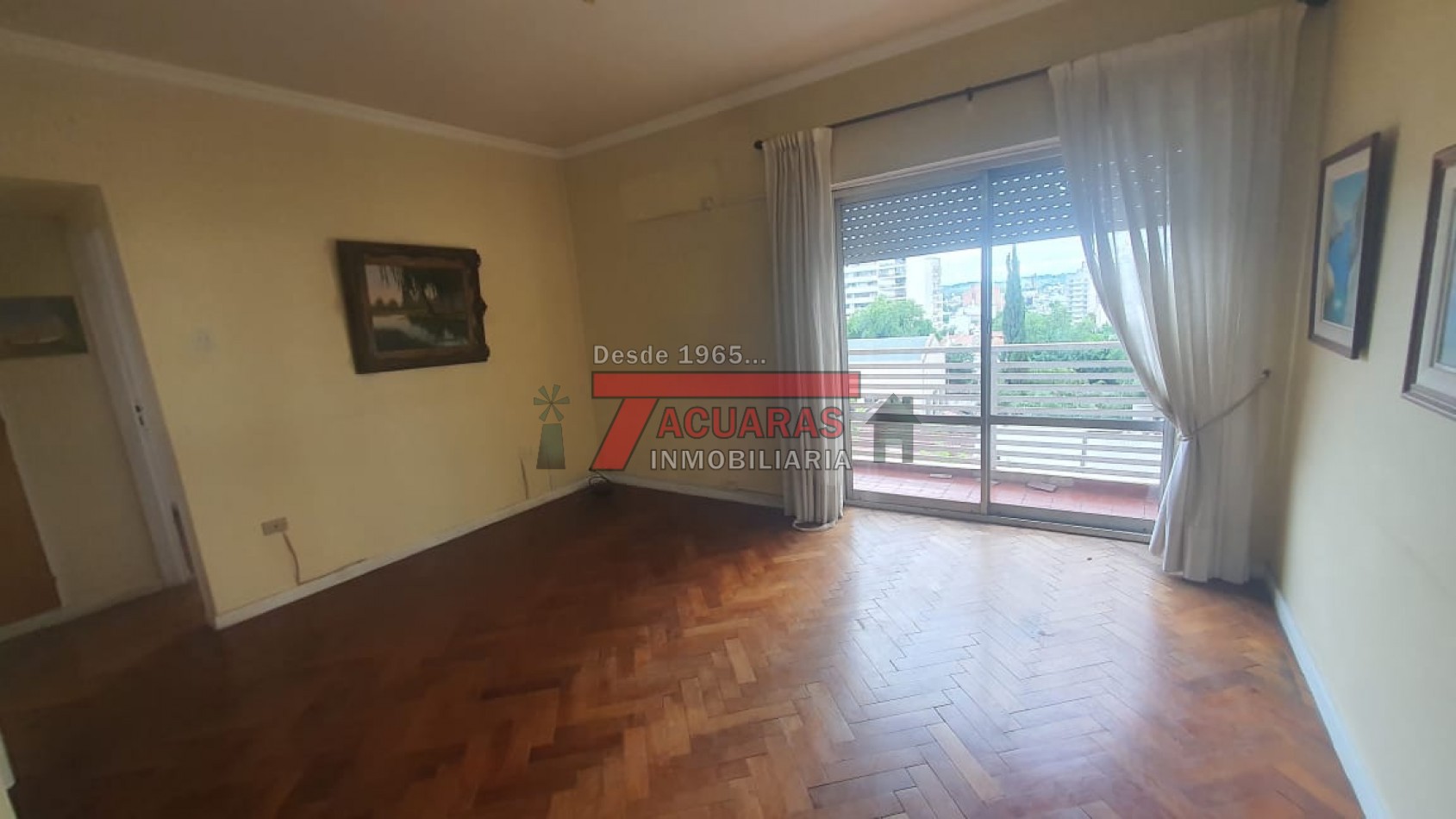 ALQUILER DE DEPARTAMENTO DE 3 DORMITORIOS Y COCHERA  EN CALLE  BUENOS AIRES