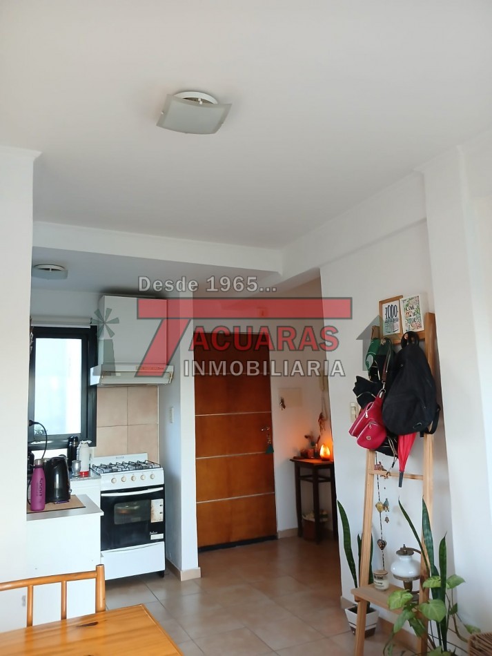 VENTA DE DEPARTAMENTO DE 1 DORMITORIO EN CALLE SALTA.