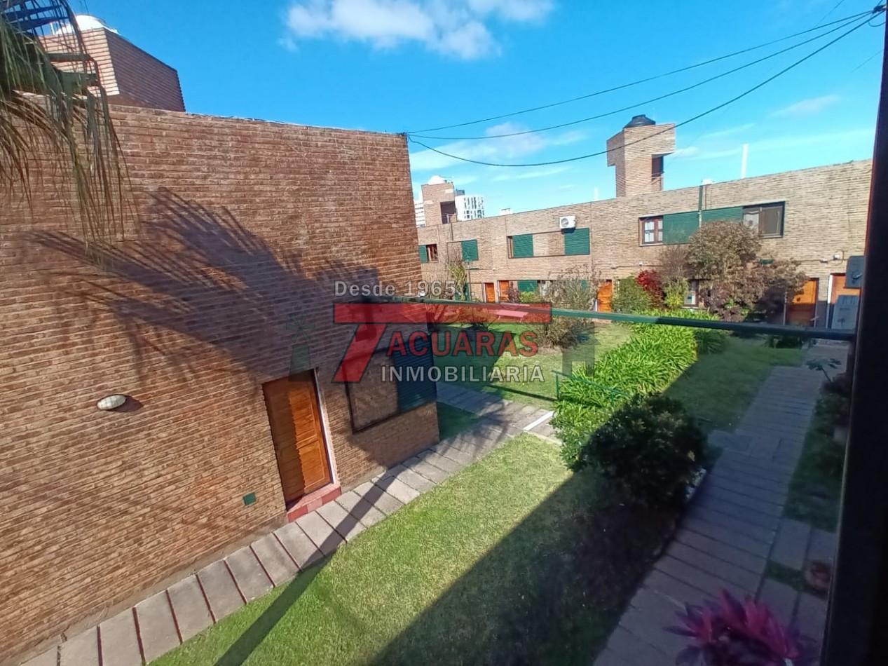DUPLEX EN VENTA -CALLE DIAMANTE.