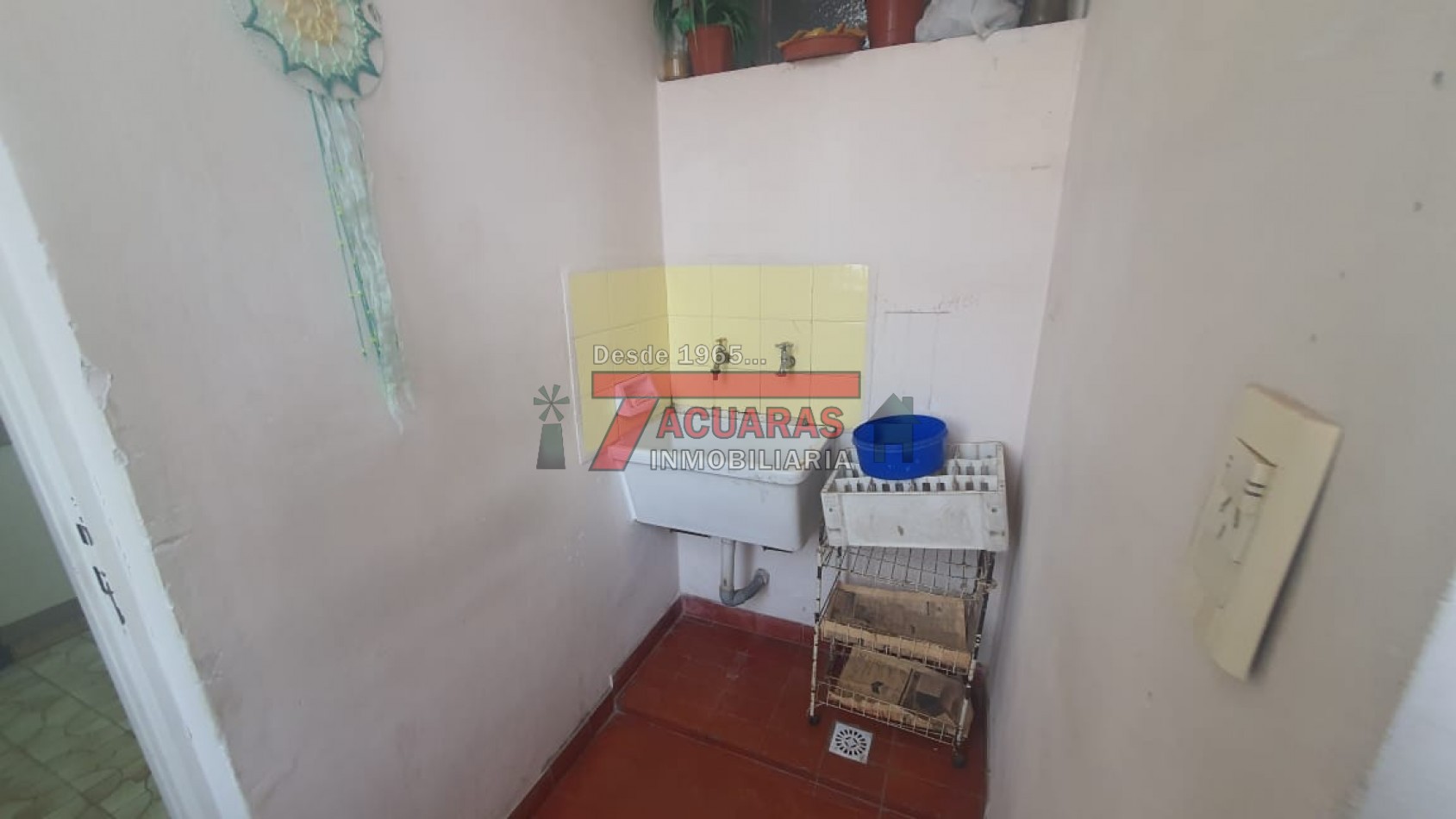 ALQUILER DE DEPARTAMENTO DE 3 DORMITORIOS Y COCHERA  EN CALLE  BUENOS AIRES