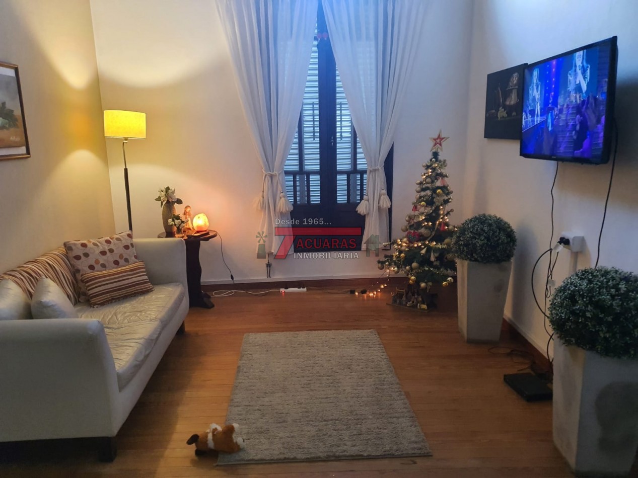 VENTA DE CASA DE 3 DORMITORIOS EN CALLE TUCUMAN ,ATENCION SOLO COMO INVERSION -