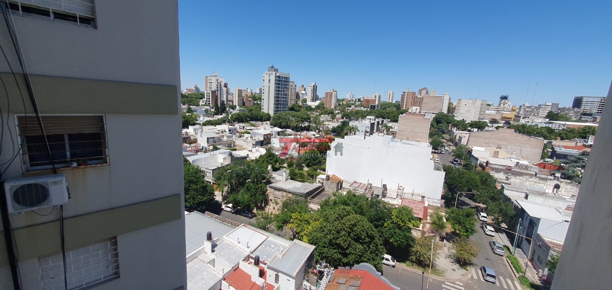 VENTA DE DEPARTAMENTO DOS DORMITORIOS Y COCHERA ZONA PARQUE URQUIZA .