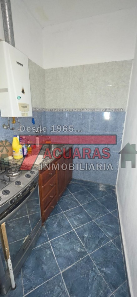 CASA EN VENTA DE 2 DORMITORIOS -CALLE ARTIGAS 