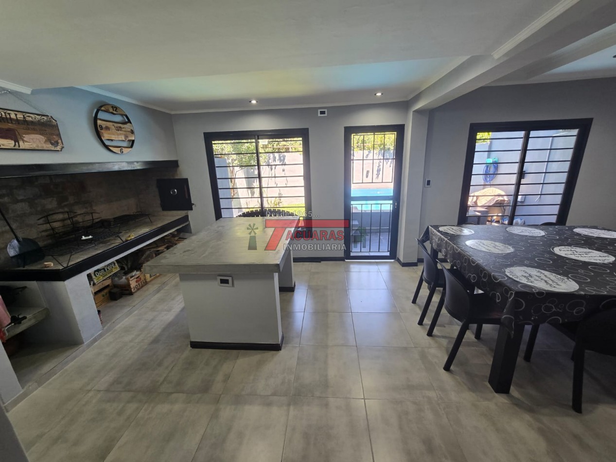 VENTA DE HERMOSA CASA EN CALLE FACUNDO ZUVIRIA 