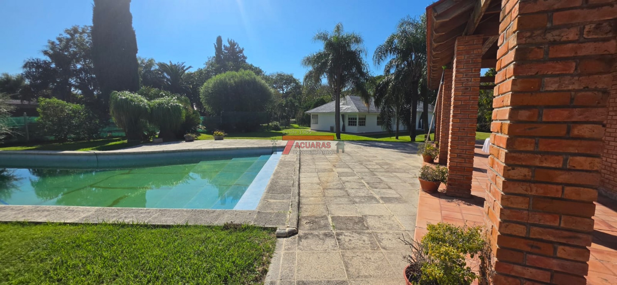 CASA EN VENTA UBICADA EN CALLE BLAS PARERA.