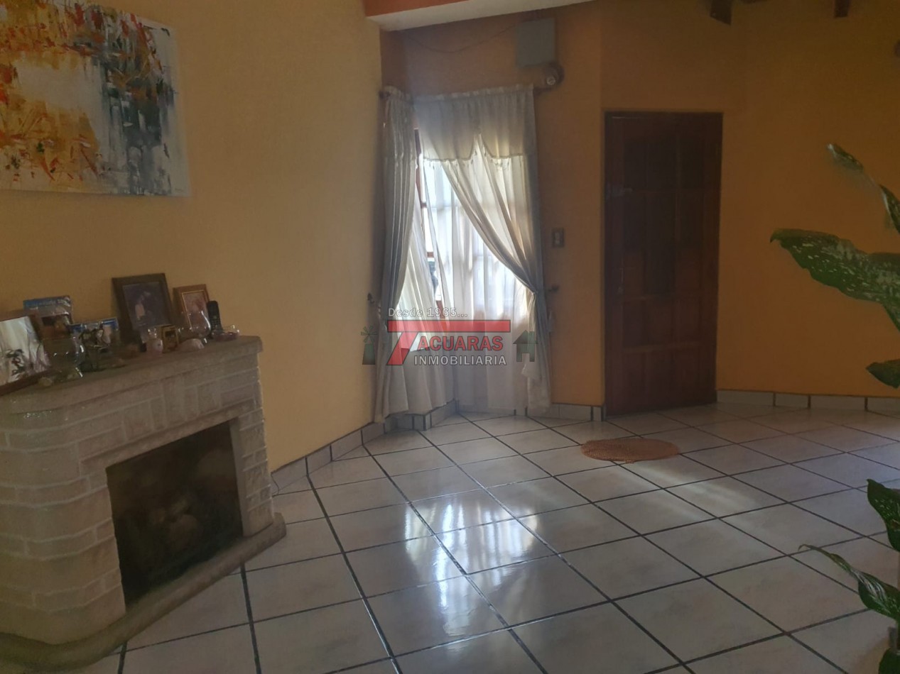 VENTA DE CASA CALLE BLAS  PARERA Y FRANCIA.