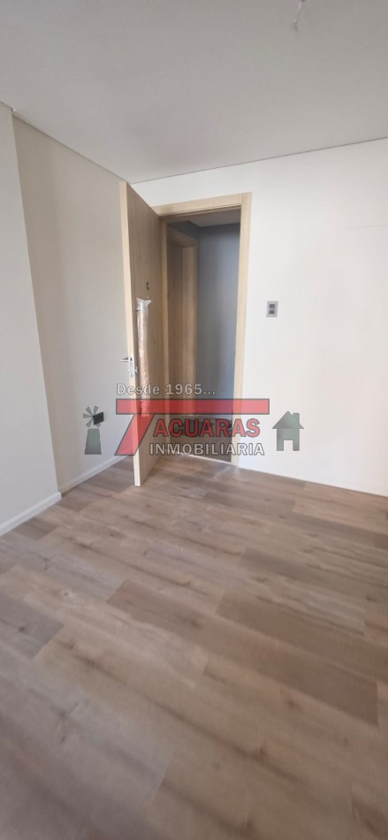 EN VENTA DEPARTAMENTO DE 1 DORMITORIO EDIFICIO TORREON , CALLE MALVINAS.