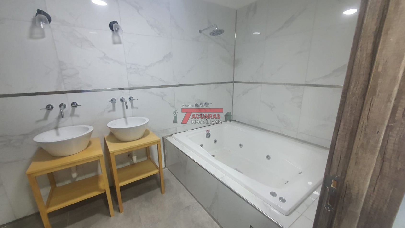 EXCELENTE PROPIEDAD A LA VENTA .