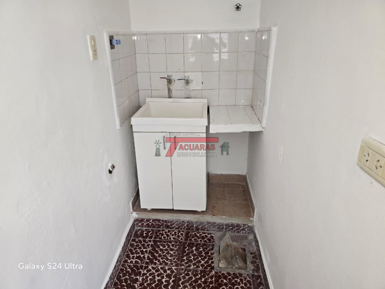 OPORTUNIDAD, CASA INTERNA 3 DORMITORIOS .
