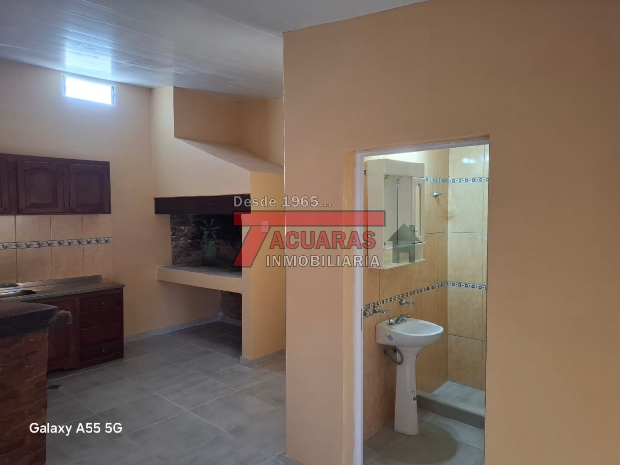 CASA EN VENTA EN SAN BENITO A 50 METROS DE AVENIDA ALMAFUERTE (RUTA)