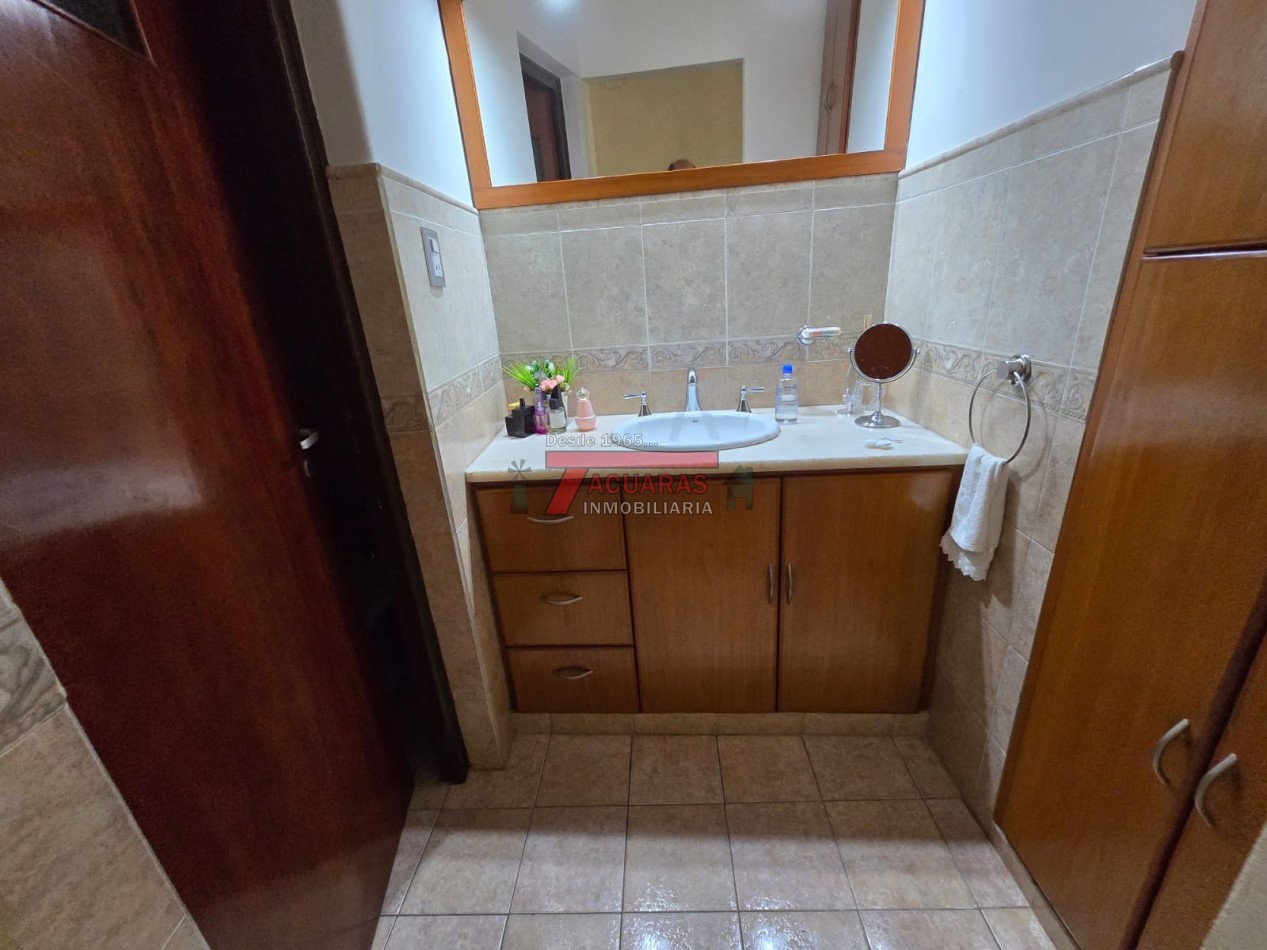 VENTA DE CASA ZONA COLON Y CALLE SAN JUAN.