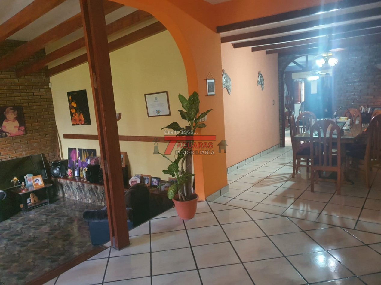 VENTA DE CASA CALLE BLAS  PARERA Y FRANCIA.