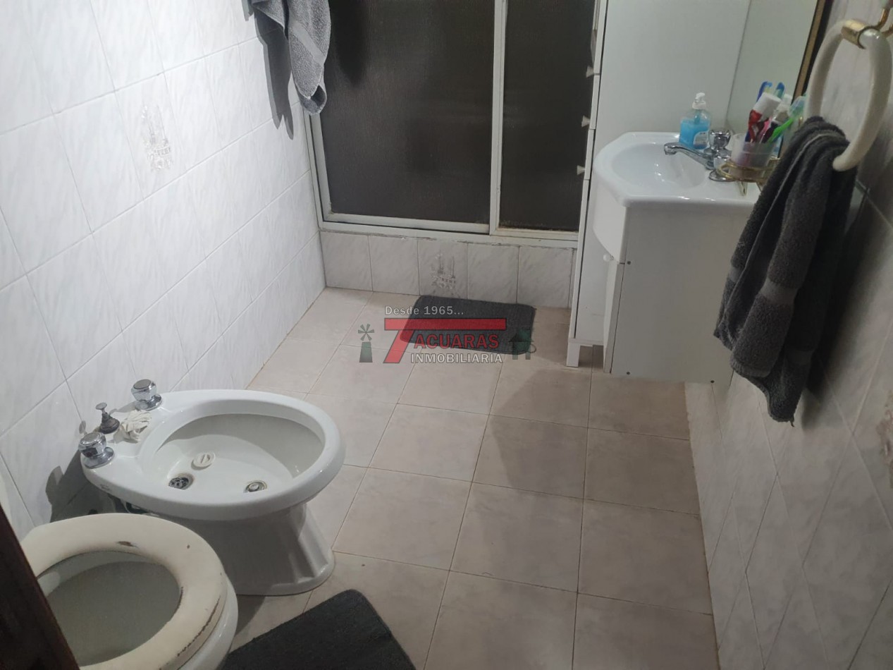 VENTA DE CASA CALLE BLAS  PARERA Y FRANCIA.