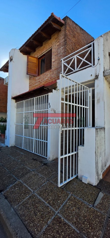 DUPLEX EN VENTA 25 DE MAYO 987 - CON COCHERA.