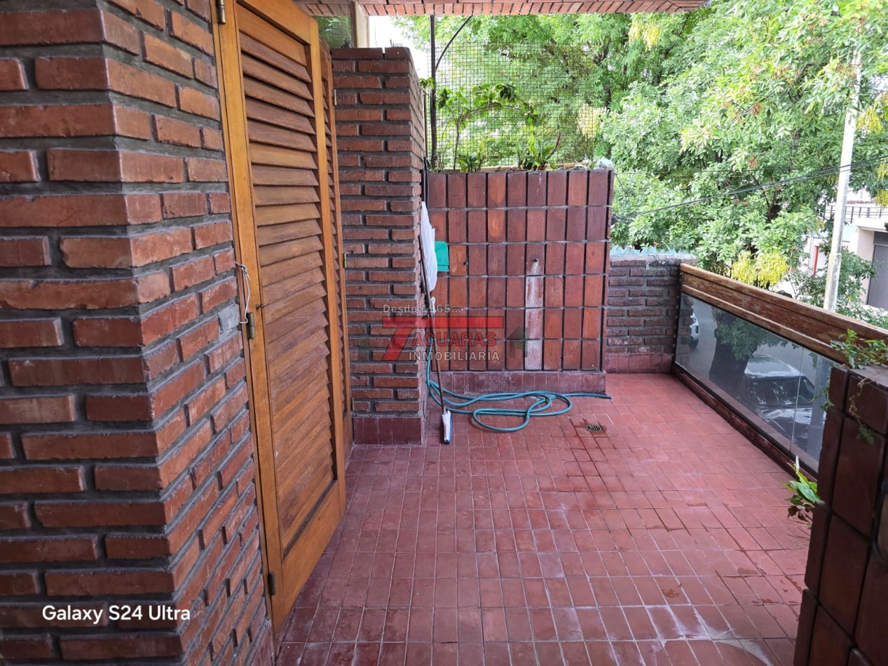 VENTA DE CAS 4 DORMITORIOS EN CALLE PLUMERILLO-