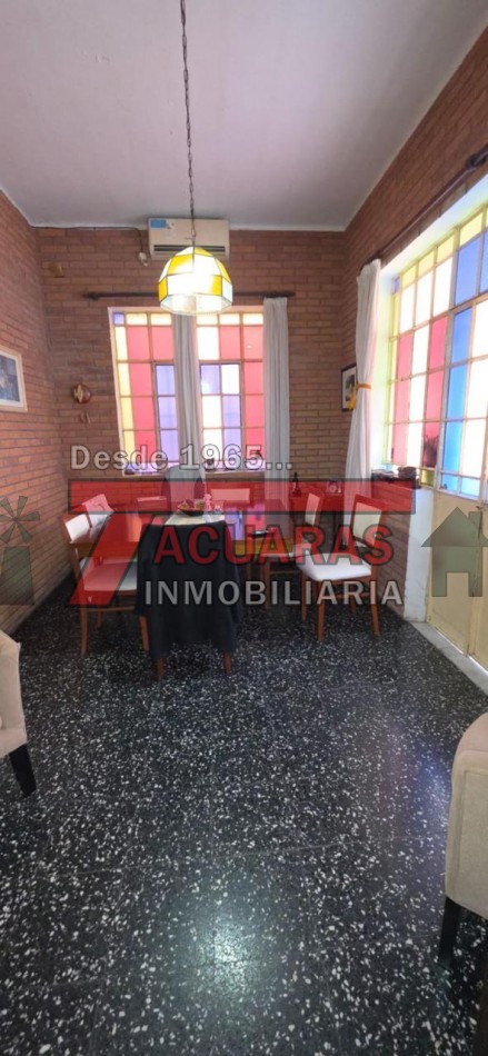 CASA EN VENTA ESTILO ANTIGUA EN CALLE LA RIOJA
