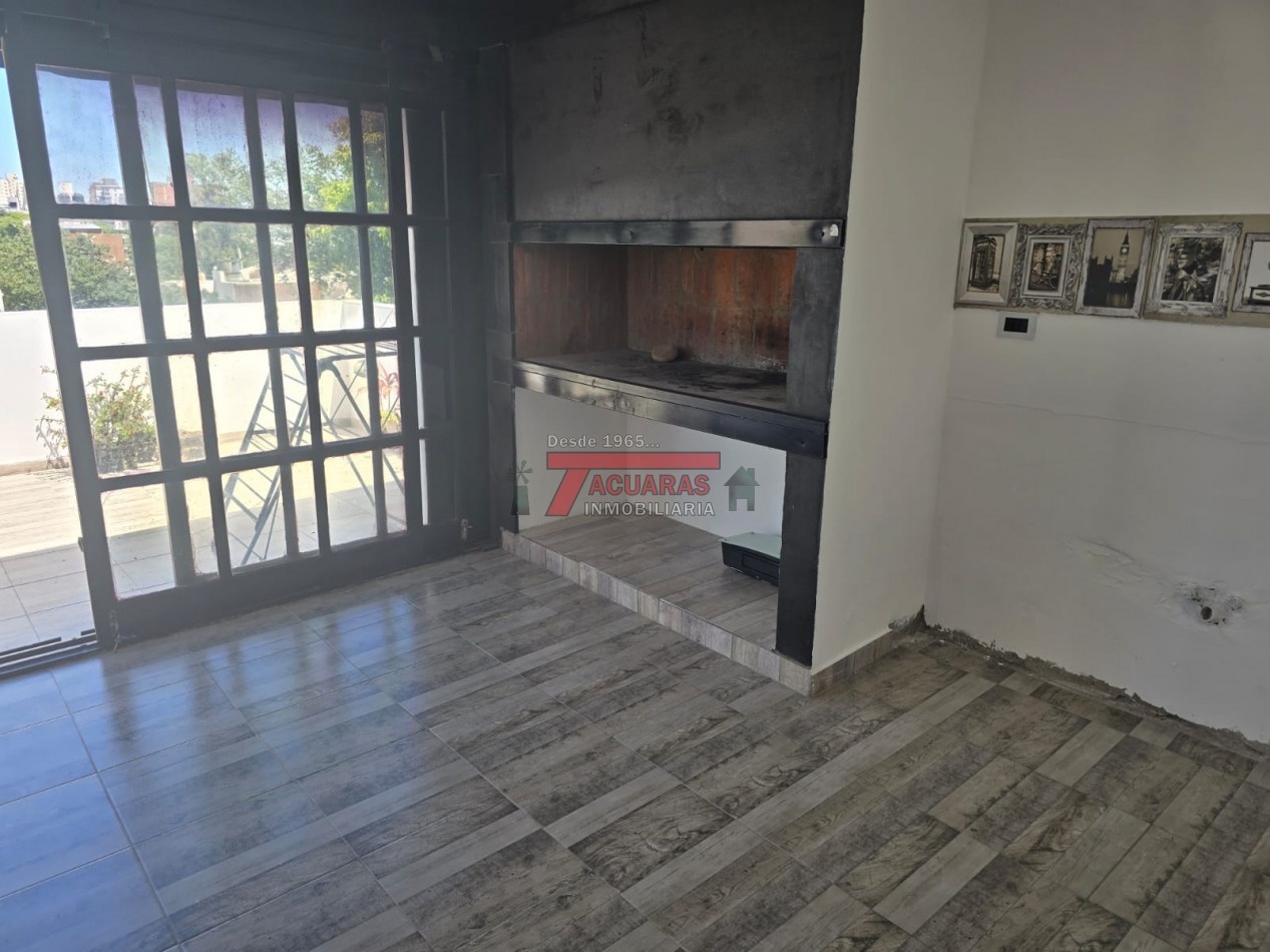 VENTA DE HERMOSA CASA EN CALLE FACUNDO ZUVIRIA 