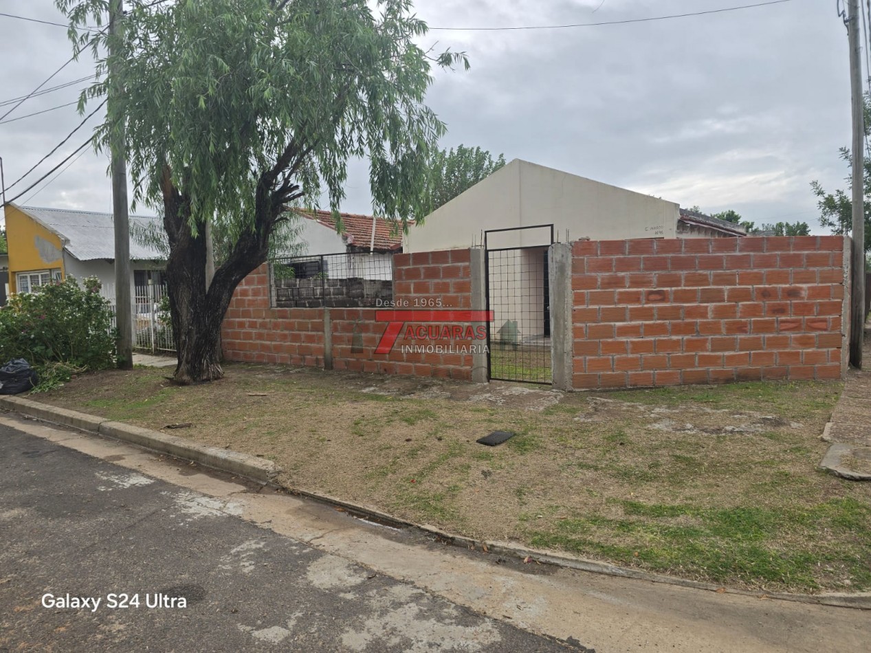 VENTA DE CASA  DE 2 DORMITORIOS EN SAN BENITO.