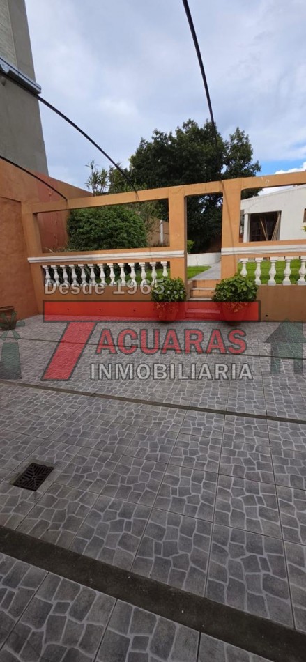 CASA EN VENTA ESTILO ANTIGUA EN CALLE LA RIOJA