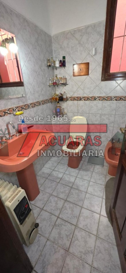CASA EN VENTA ESTILO ANTIGUA EN CALLE LA RIOJA