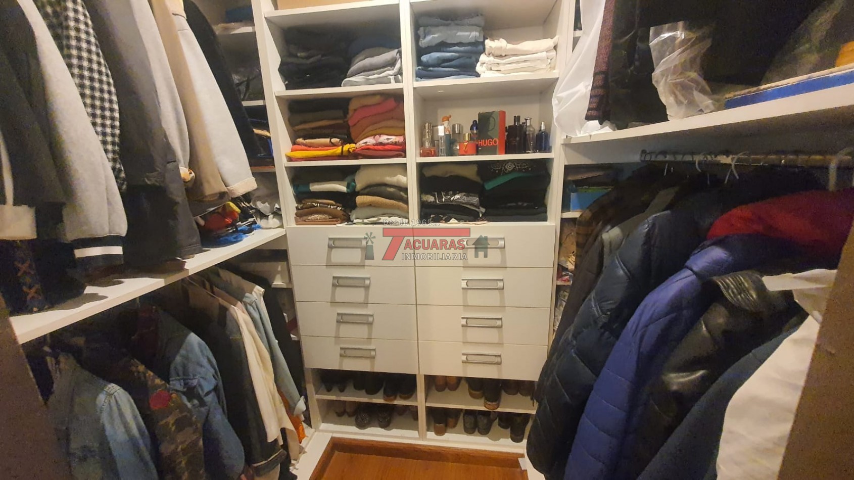 CASA EN VENTA DE 3 DORMITORIOS ZONA BLAS PARERA.