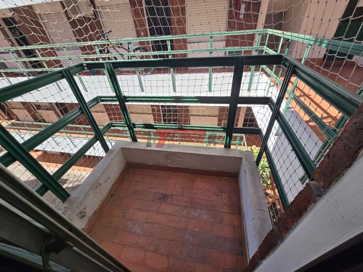 DEPARTAMENTO CENTRICO CALLE PELLEGRINI CASI BAVIO-