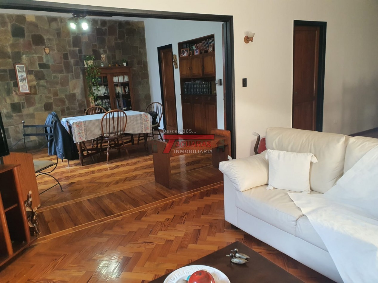 IMPORTANTE PROPIEDAD  A LA VENTA  EN EL CENTRO DE LA CIUDAD.