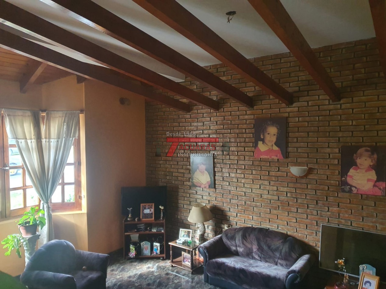 VENTA DE CASA CALLE BLAS  PARERA Y FRANCIA.