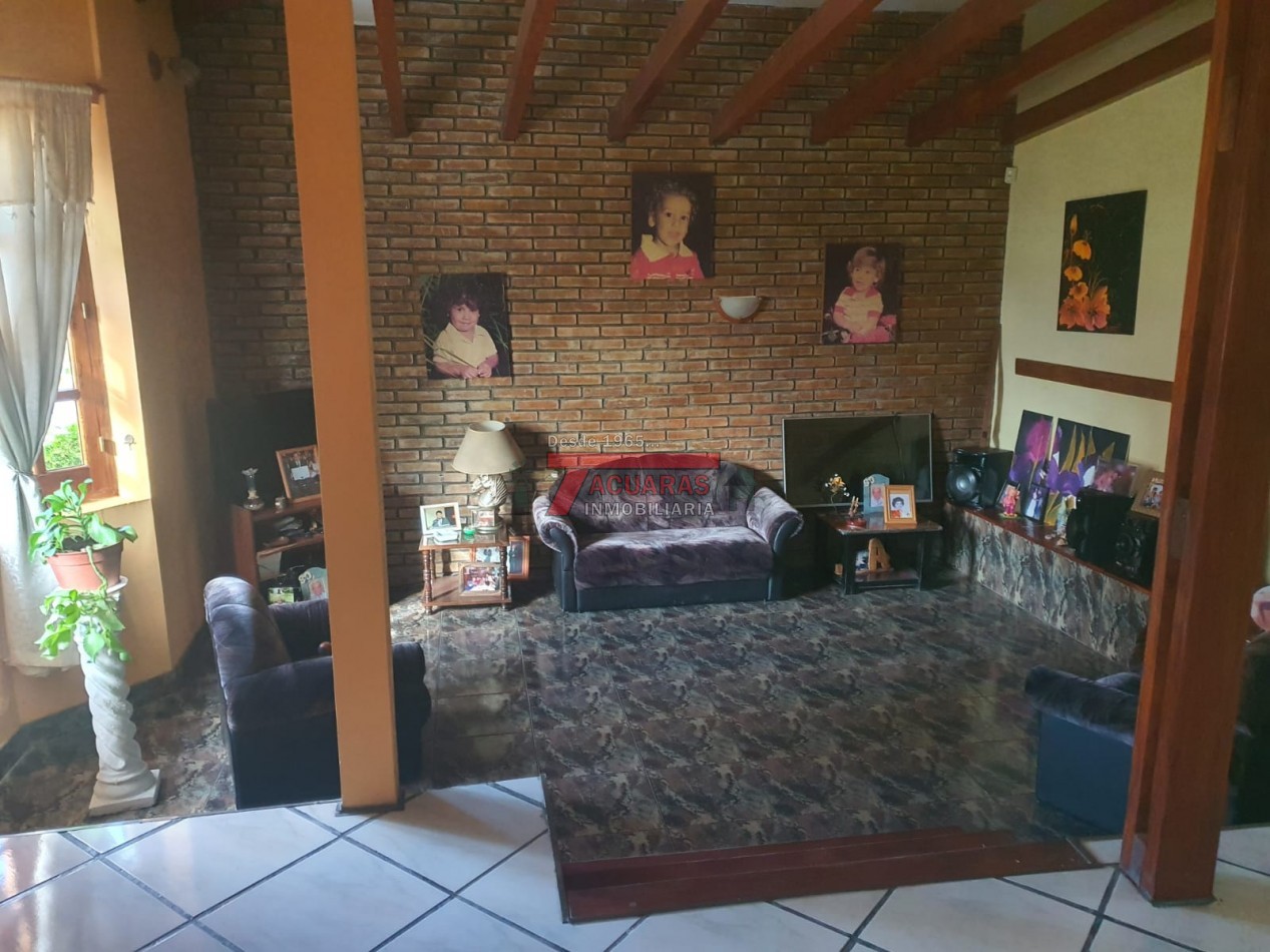 VENTA DE CASA CALLE BLAS  PARERA Y FRANCIA.