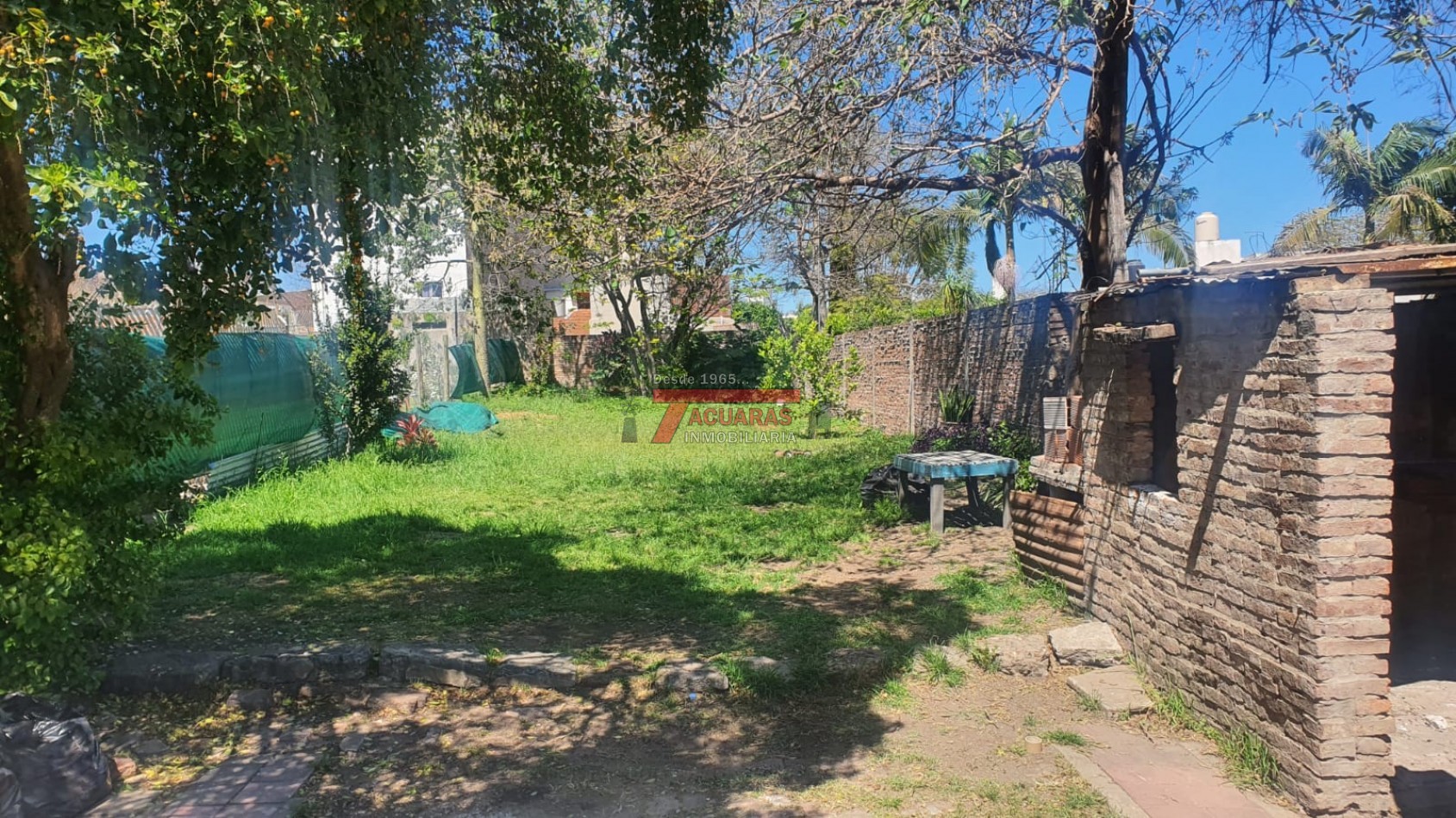 CASA ANTIGUA CON GRAN TERRENO - NOGOYA 644
