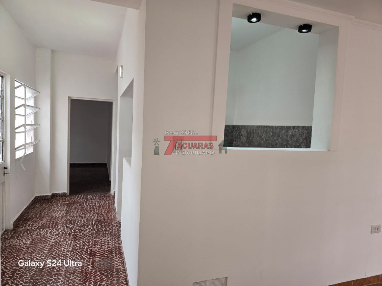 OPORTUNIDAD, CASA INTERNA 3 DORMITORIOS .