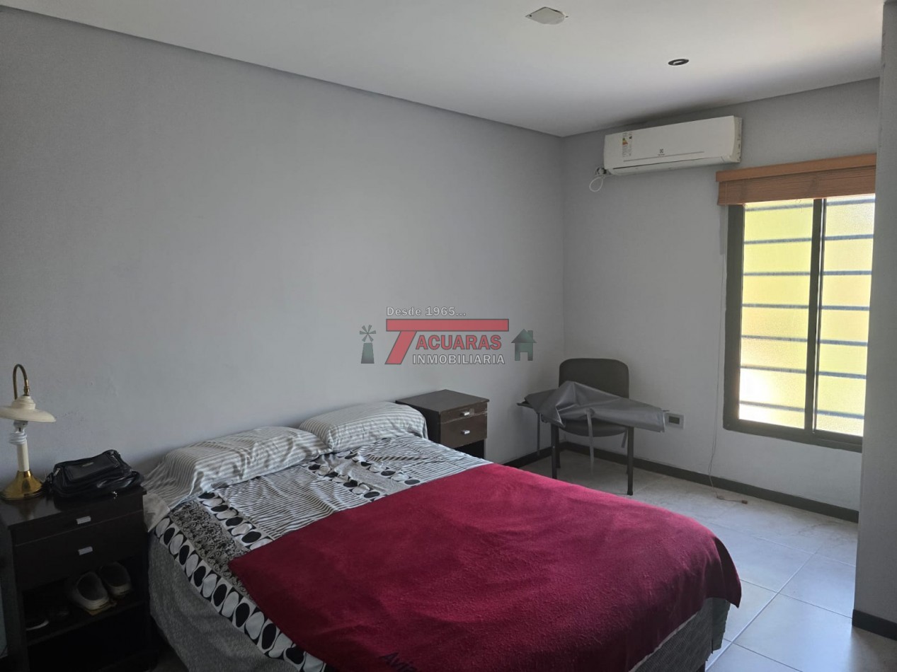 VENTA DE HERMOSA CASA EN CALLE FACUNDO ZUVIRIA 