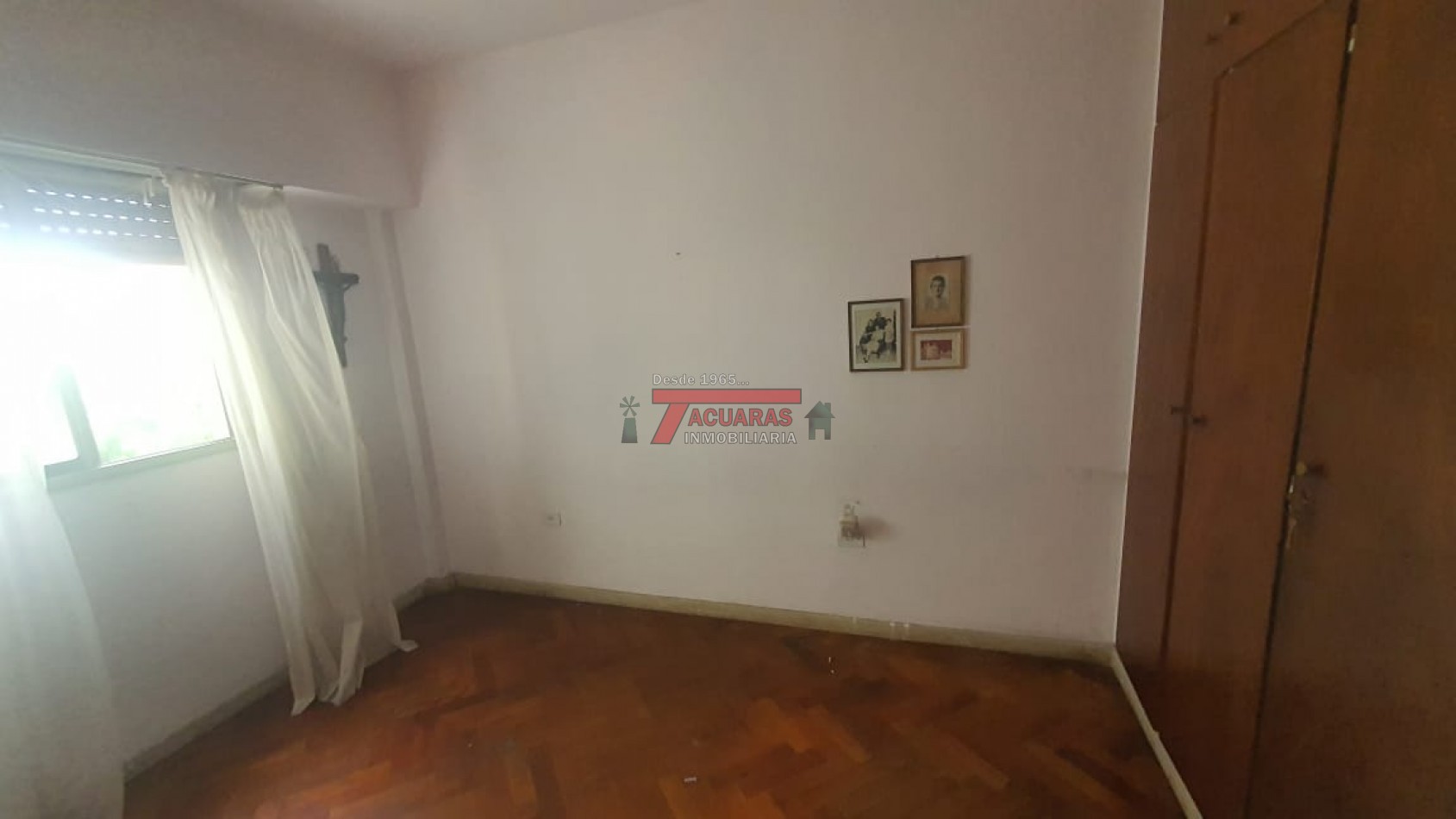 VENTA DE DEPARTAMENTO EN CALLE BUENOS AIRES  463 DE 2 DORMITORIOS Y COCHERA.