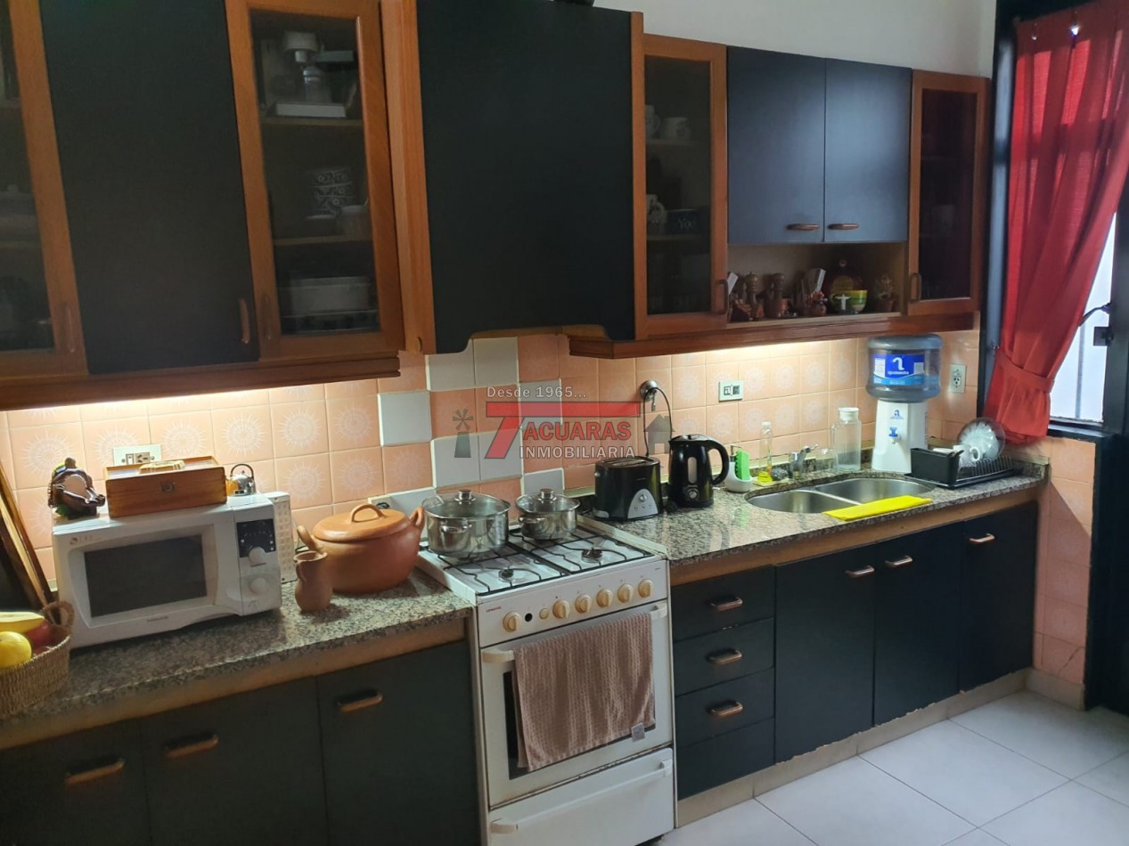 IMPORTANTE PROPIEDAD  A LA VENTA  EN EL CENTRO DE LA CIUDAD.